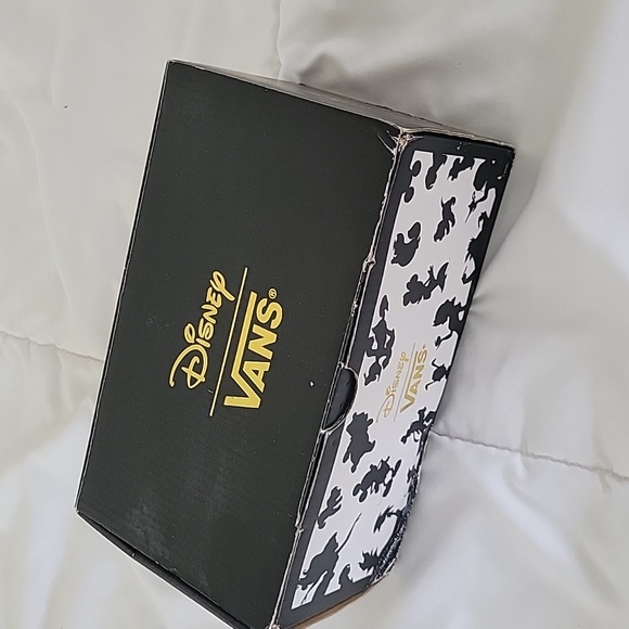 Vintage Van's Mickey and Friends - Picture 4 of 5